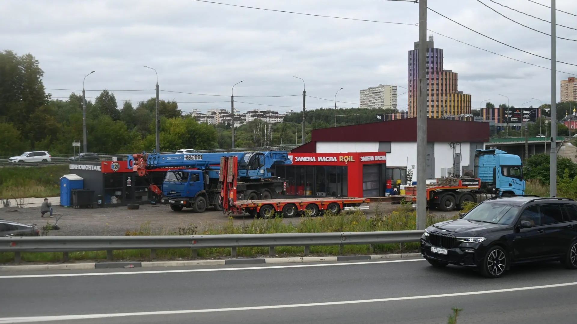 В Ленинском продолжается демонтаж незаконных торговых объектов