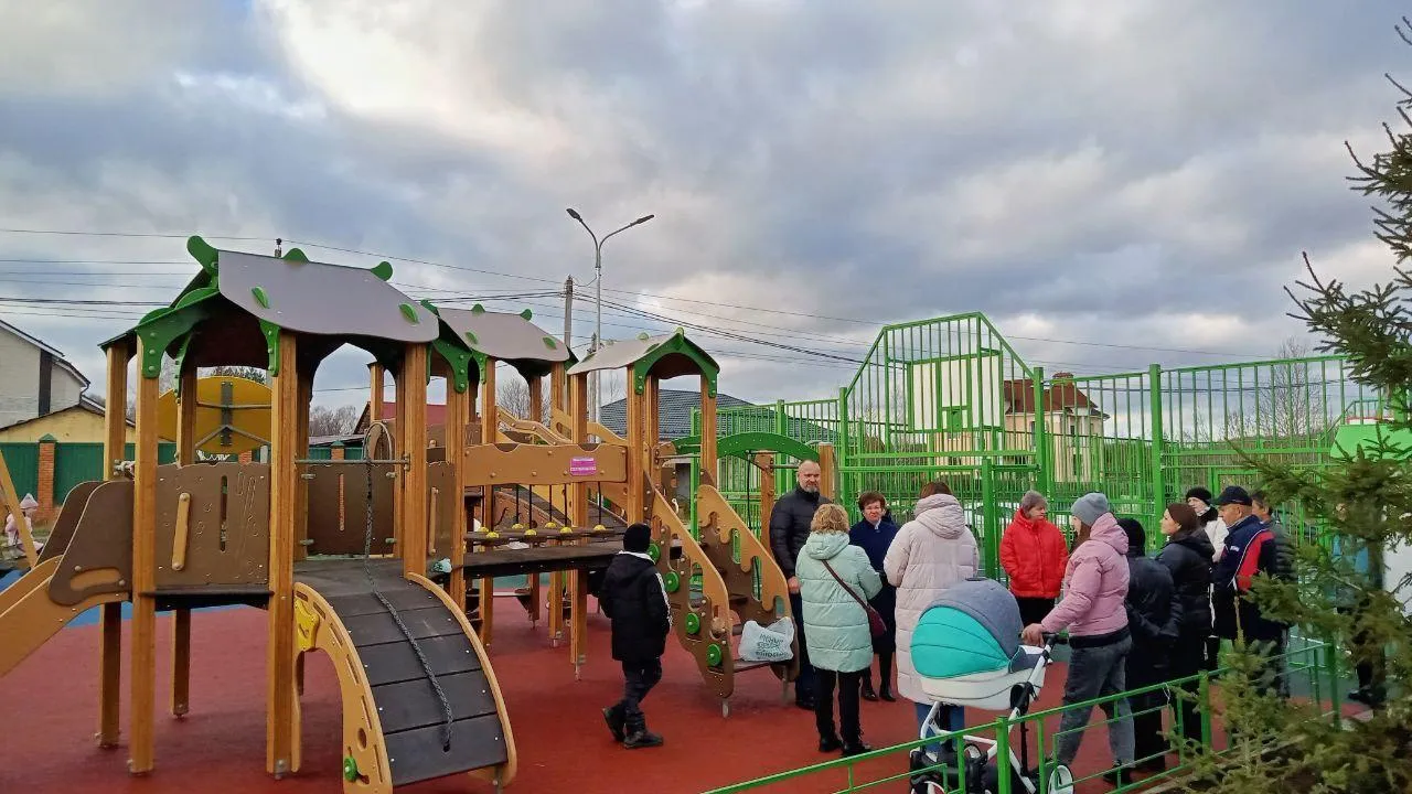 В деревне Беляево городского округа Чехов открыли детскую и спортивную площадки