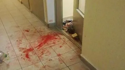 В Люберцах мужчина разбил стекла в подъезде дома