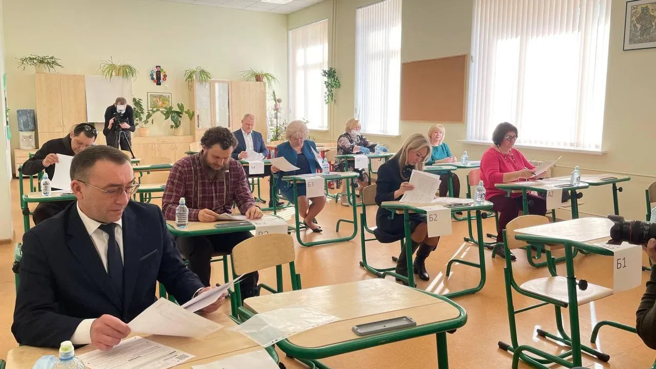 Родители будущих выпускников сдали ЕГЭ в Истре