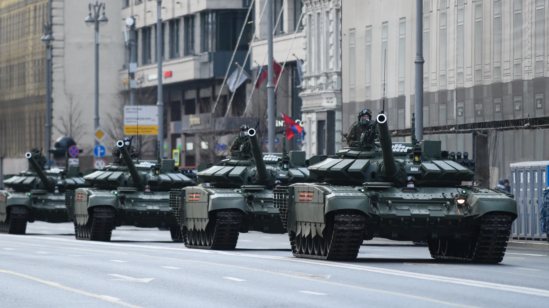 Движение перекроют в центре Москвы из-за репетиции парада 29 апреля и 3 мая