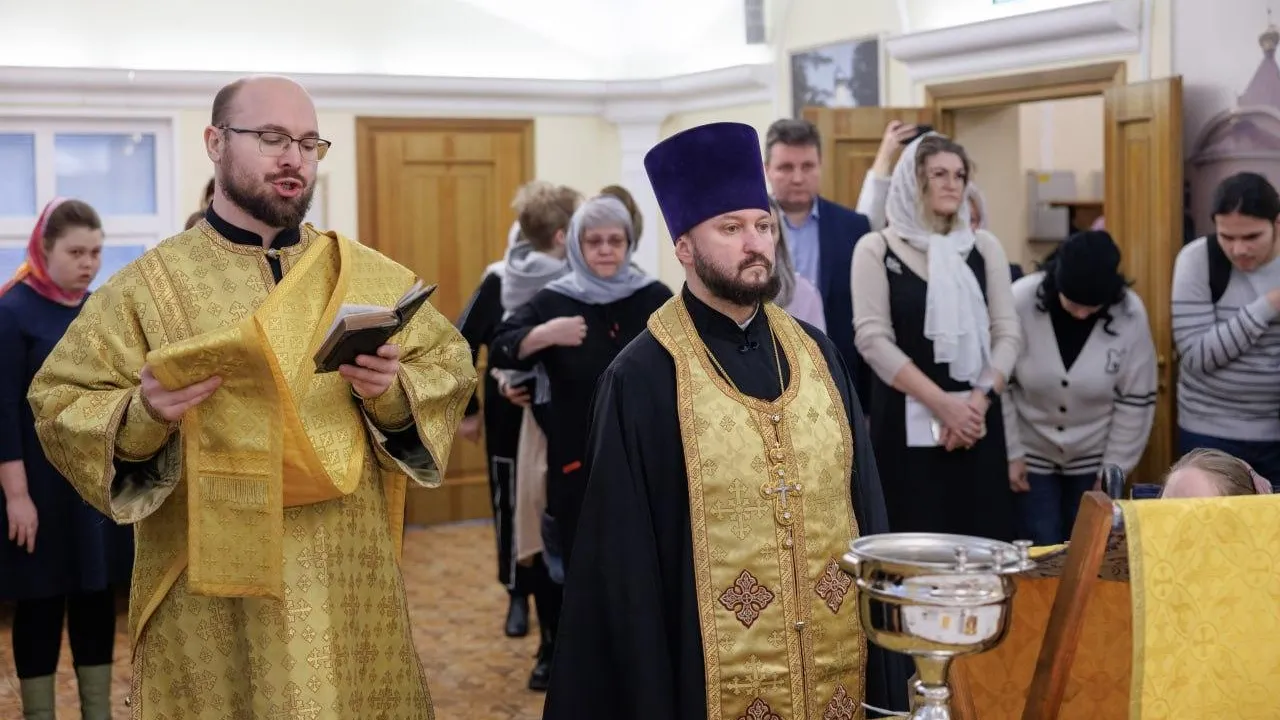 Детский омбудсмен Ксения Мишонова провела встречу с семьями в Ленинском округе