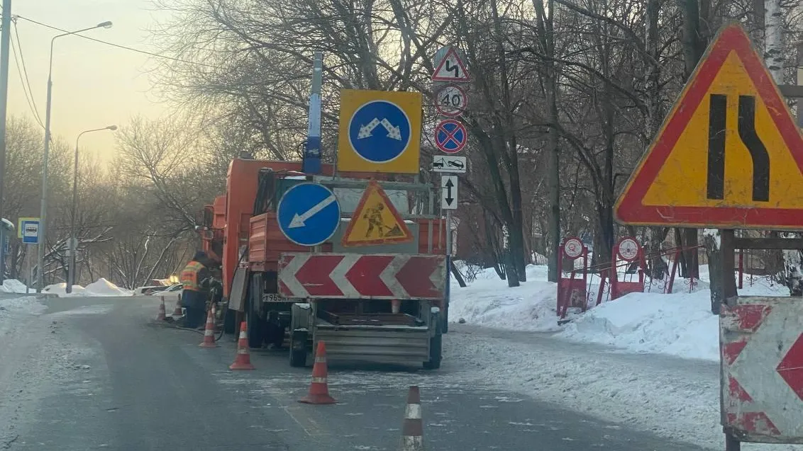 Дорожные службы провели работы по содержанию дорог в Дзержинском
