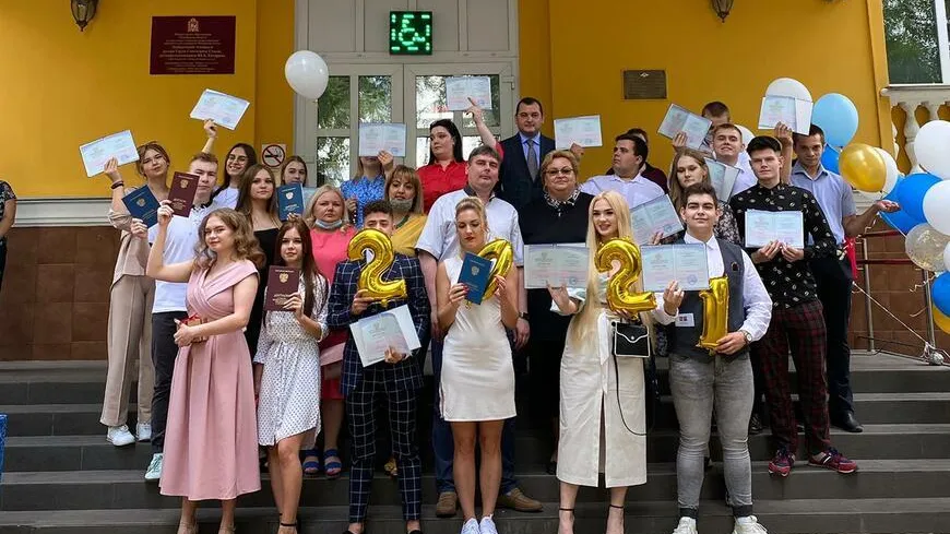 Более 500 студентов Люберец получили дипломы об окончании учебы
