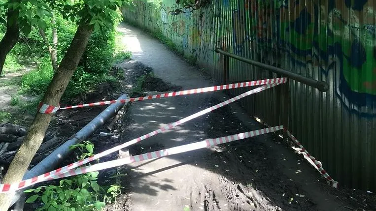 Пешеходный мост через реку Шепчинку перекрыли в Подольске