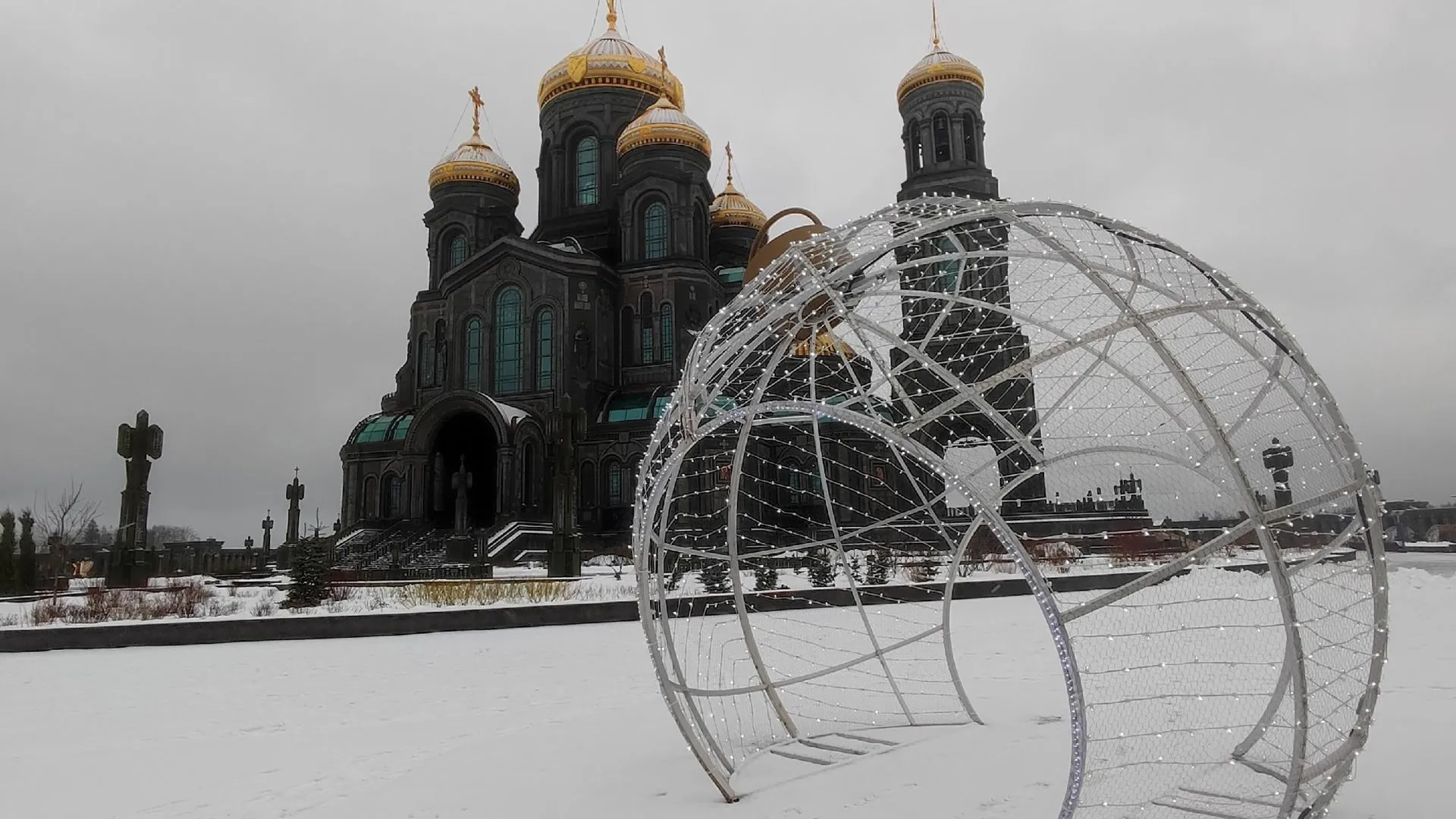 Активные долголеты из Мытищ посетили с экскурсией музеи и парки Одинцовского округа