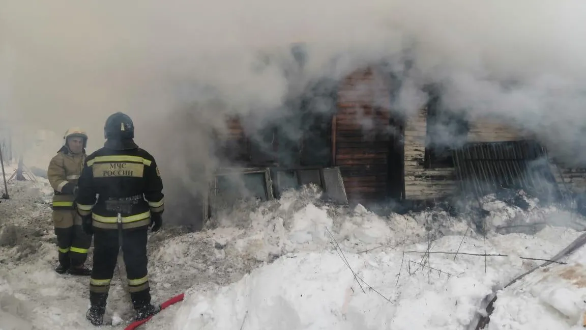 Четыре человека погибли при пожаре в частном доме в Богородском округе