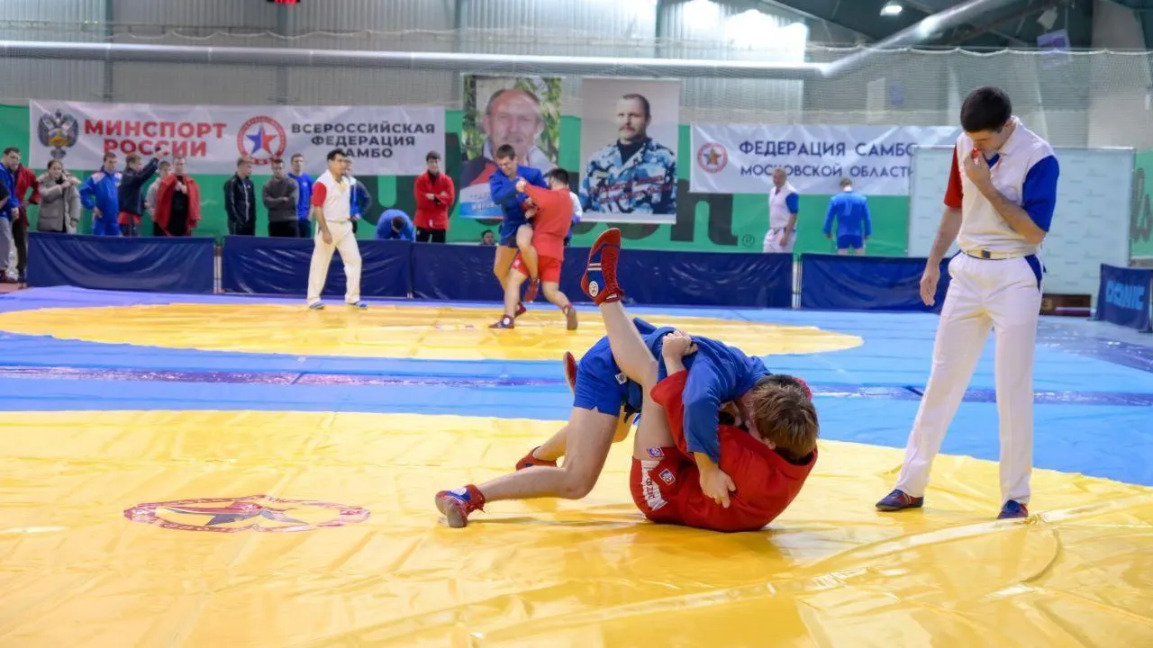 Спортсменки Талдомского округа приняли участие в открытии турнира по самбо
