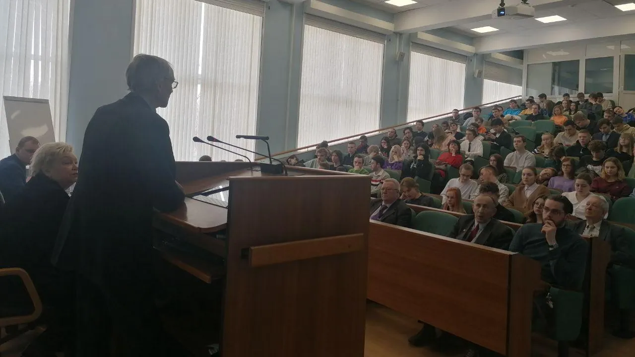 На Гагаринских чтениях в Королеве ученый рассказал о нештатных ситуациях в космосе