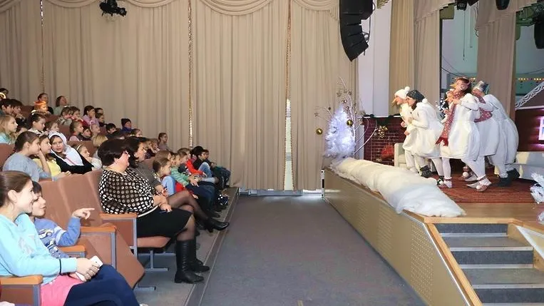 200 человек посетили рождественская елку главы городского округа Мытищи