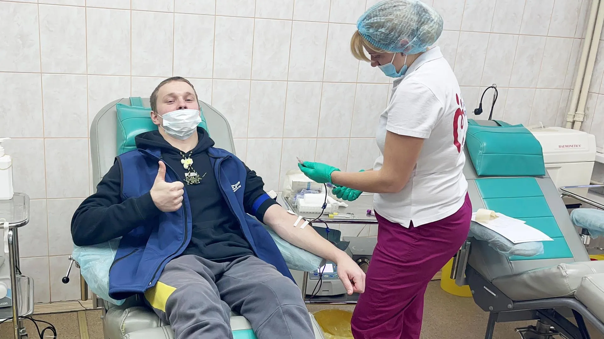 Молодогвардейцы сдали более 5 л крови в Люберцах