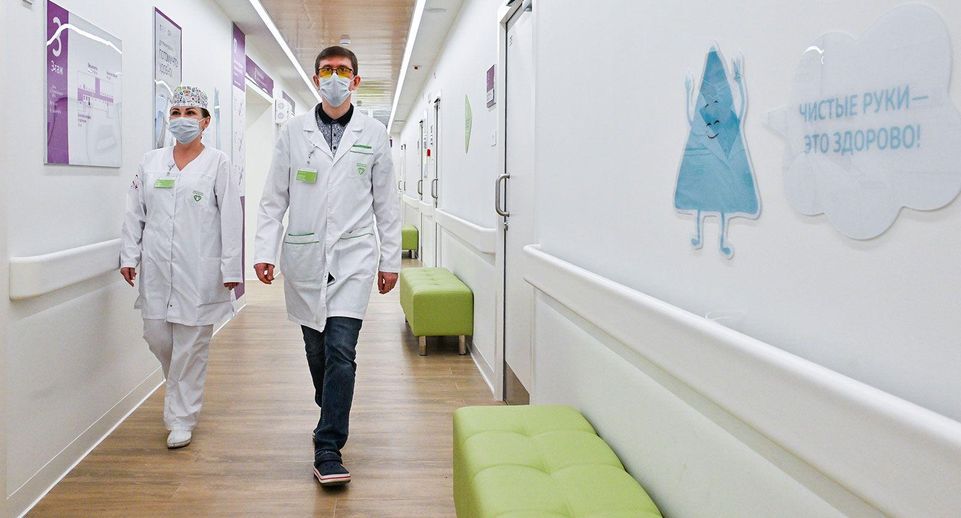 Куда уходит доктор: почему в московских поликлиниках не хватает врачей