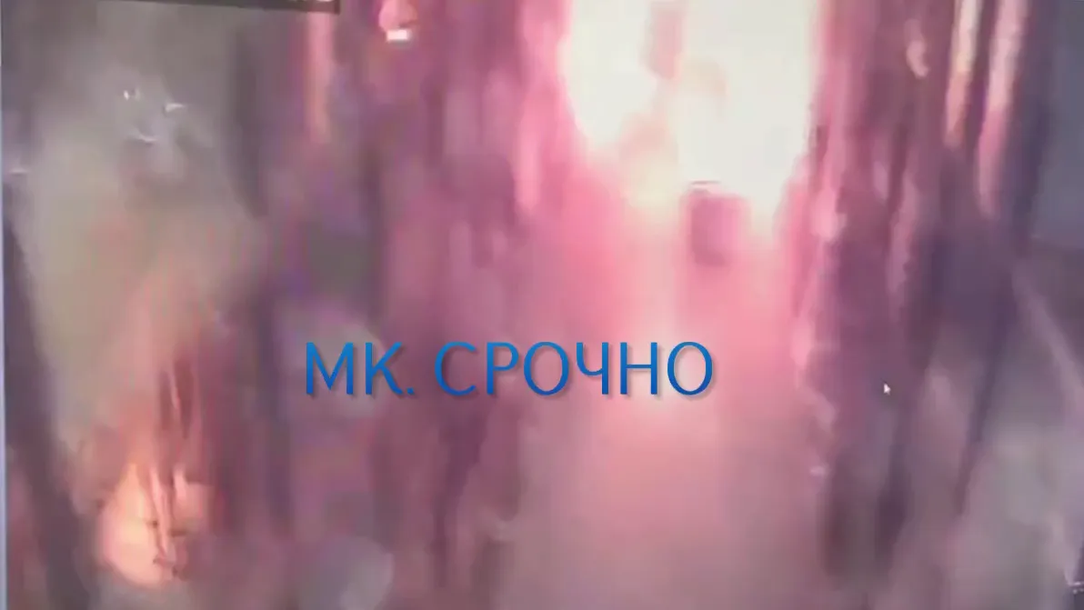Видео падения дрона на склад в Домодедове появилось в Сети