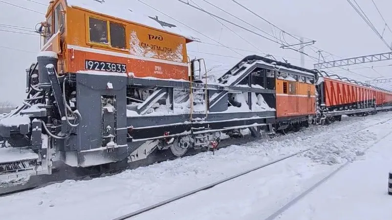 Московская железная дорога усилила работу из-за снегопада в Подмосковье