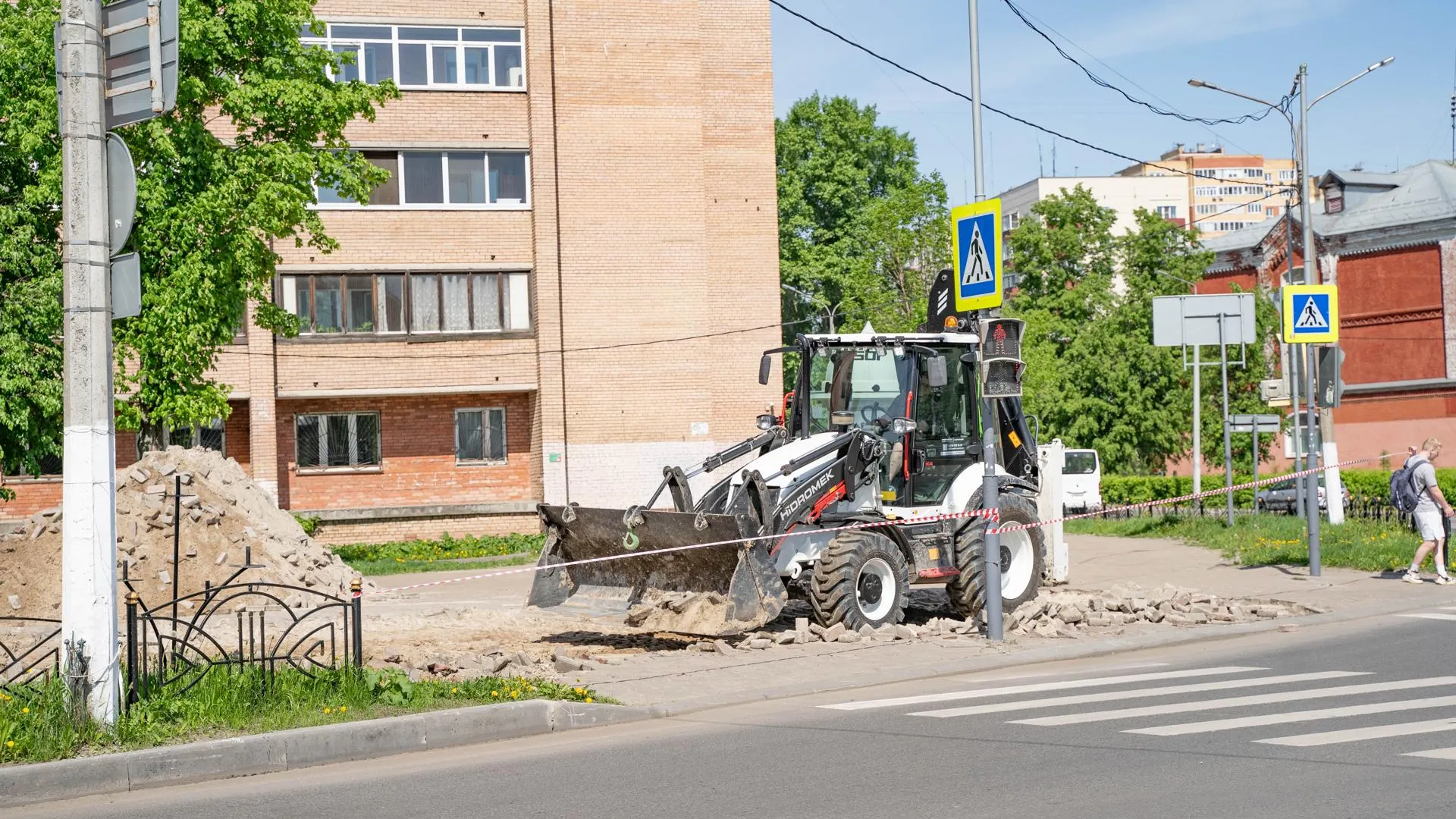 В Орехово-Зуевском округе ремонтируют дороги и дворы