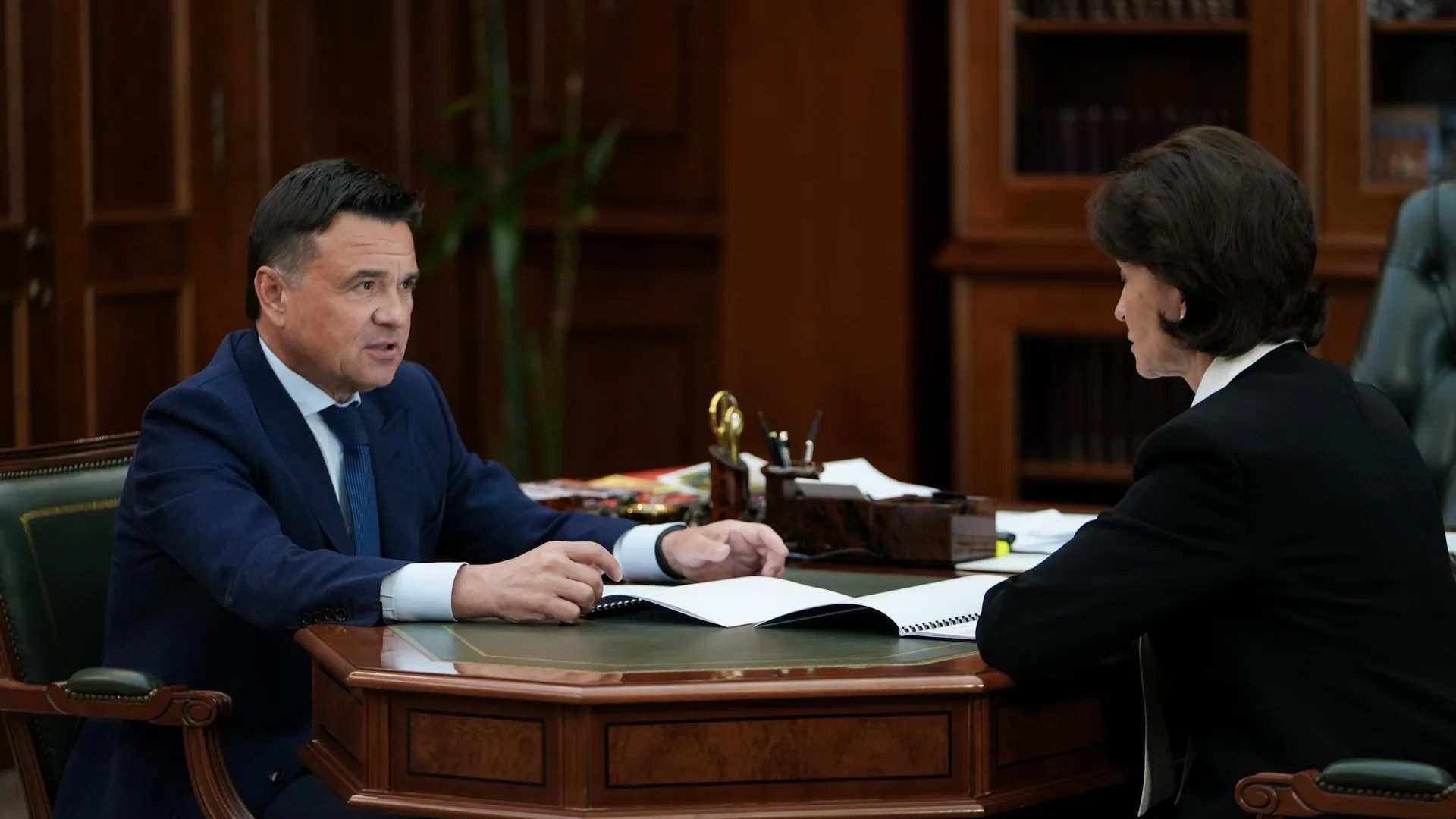 Андрей Воробьев провел рабочую встречу с главой Химок
