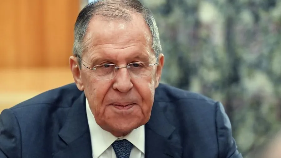 Лаврову пришлось объяснять главе МИД Армении, кто такие квадроберы