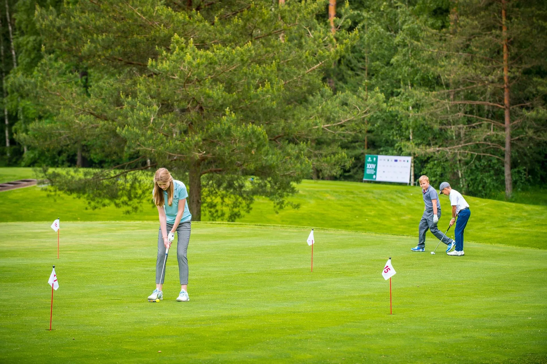 страница «Moscow Country Club» во «ВКонтакте»