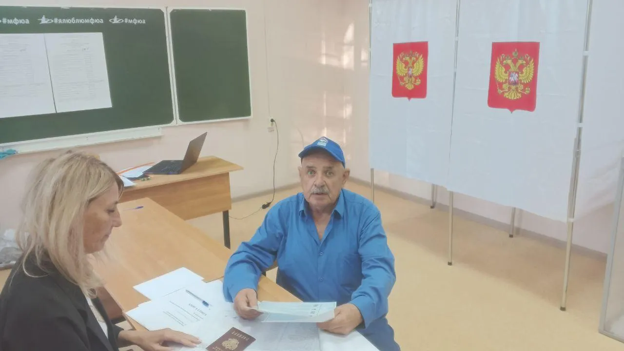 Почетные доноры России голосуют на выборах в Сергиевом Посаде