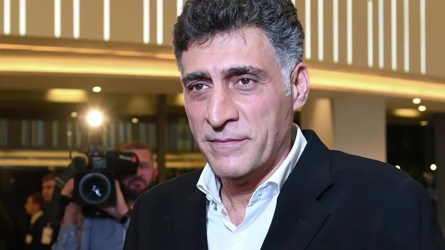 Мужчина, спасший мальчика от удара током, получит премию Кеосаяна
