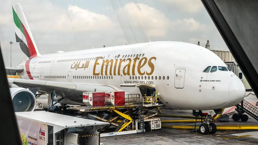 Авиакомпания Emirates не пускает россиян на рейс из Мальдив в Дубай