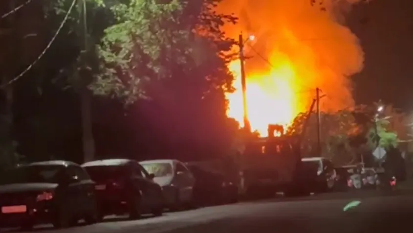 Опубликовано видео страшного пожара в Бронницах, где погибли двое мужчин