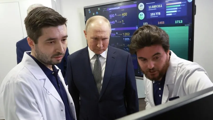 Путин пообщается с учеными на форуме будущих технологий