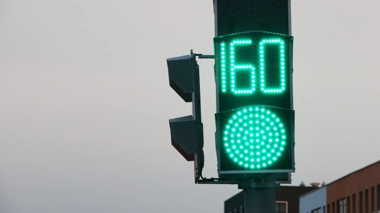 Дорожники Подмосковья отремонтировали светофоры в шести округах