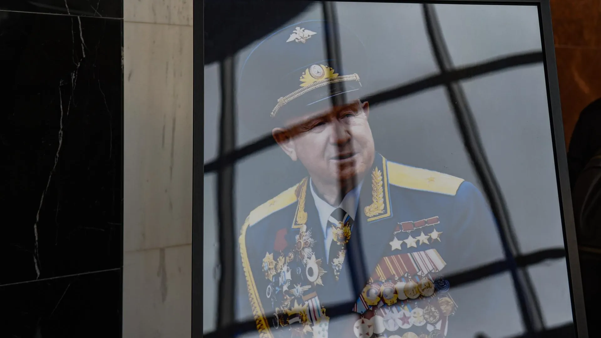В Мытищах началась церемония прощания с космонавтом Алексеем Леоновым