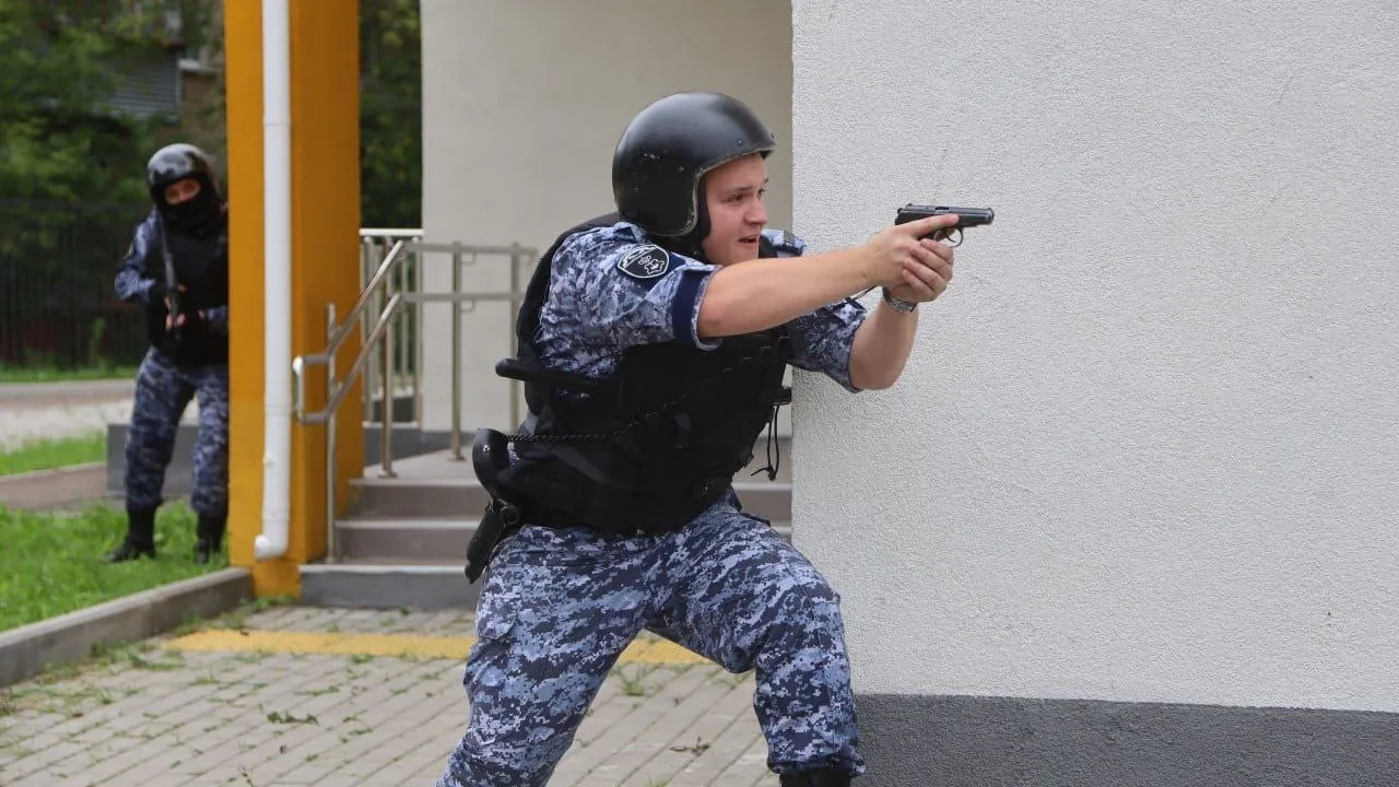 В школах Серпухова стартовали учения по действиям в чрезвычайных ситуациях