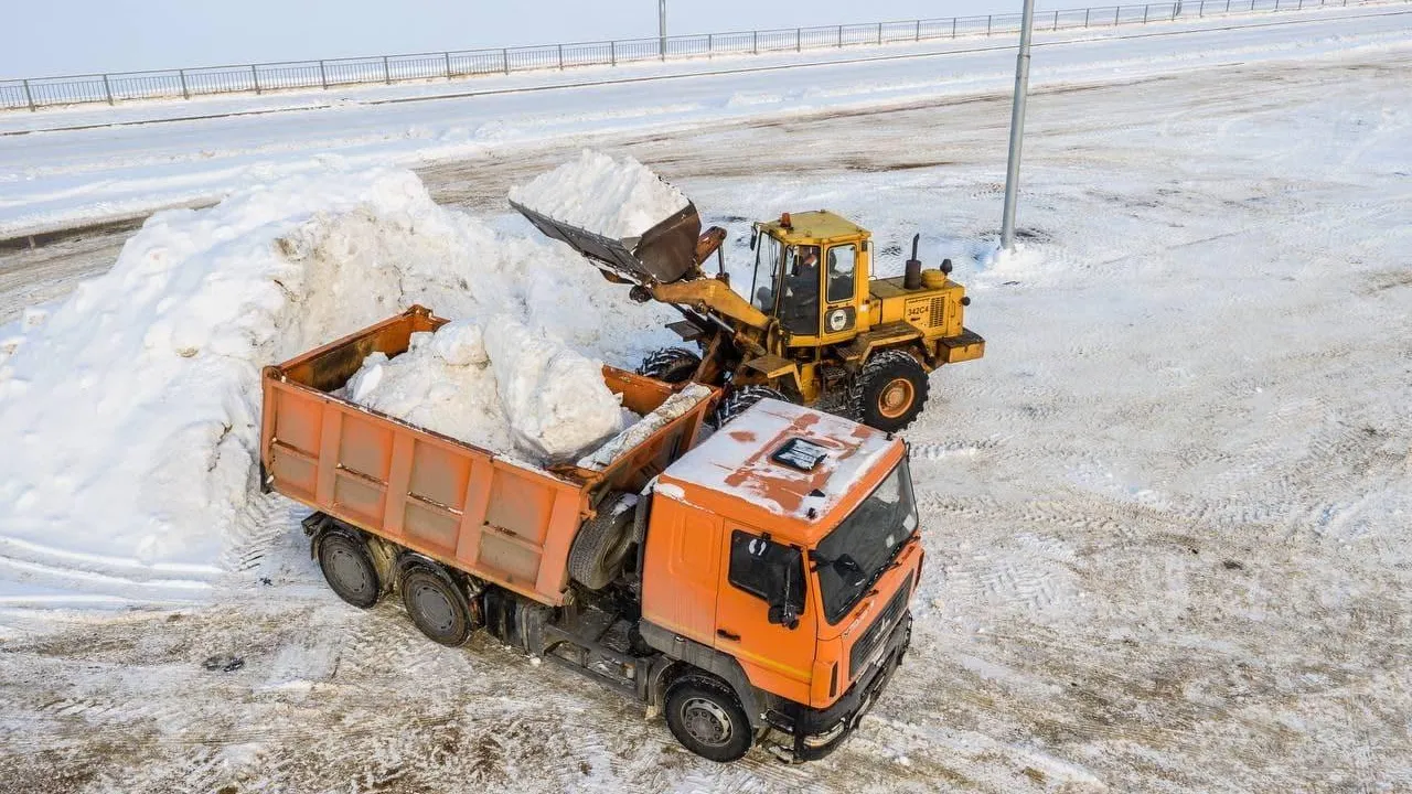 Более 24 тыс км дорог в Подмосковье очистили от снега за сутки