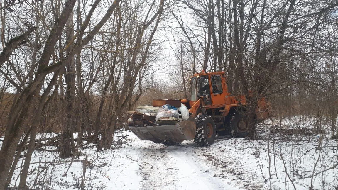 В деревне Бородино Подольска убрали навалы мусора