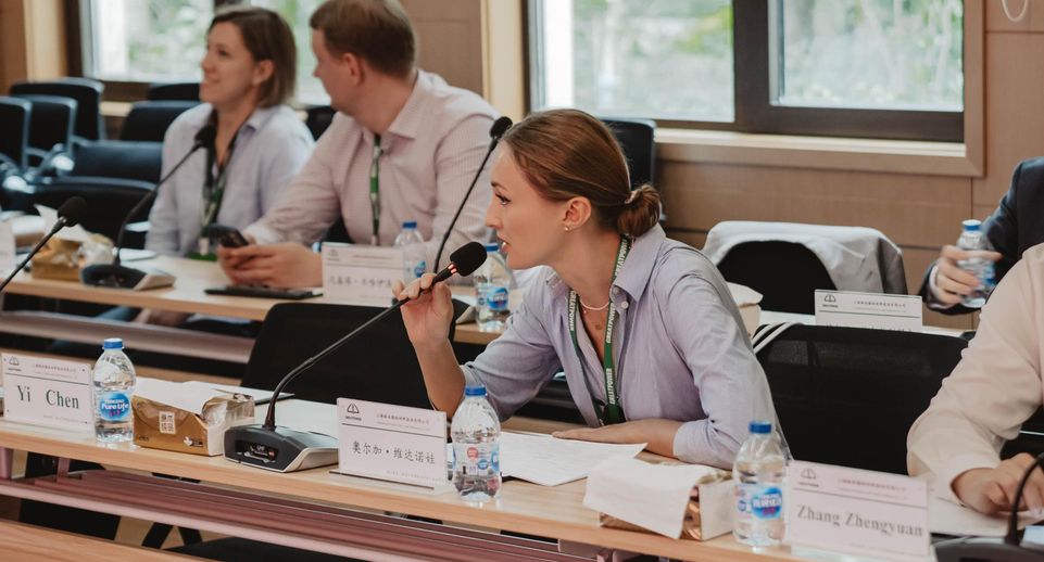 Делегация Москвы провела переговоры с шанхайским производителем литий-ионных батарей