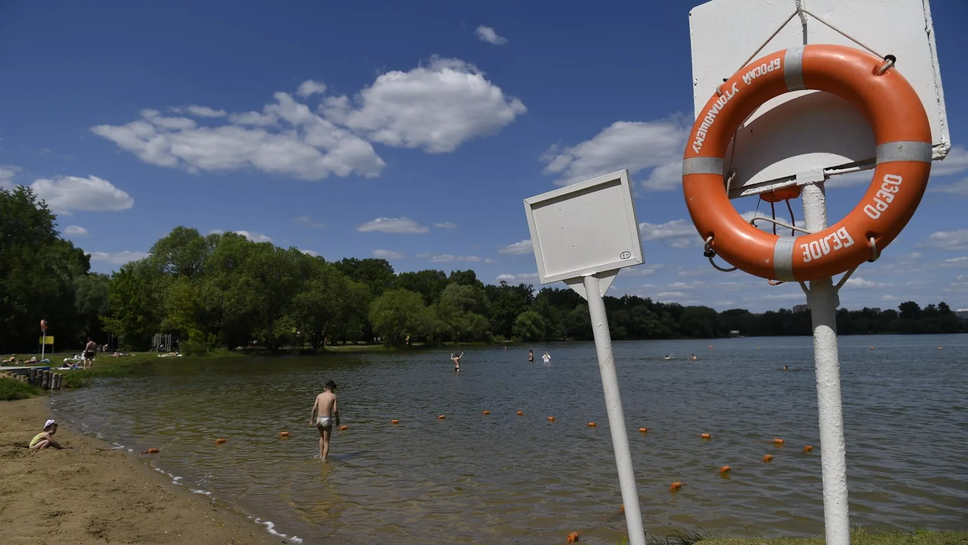 Температура воды в Московском регионе будет комфортной для купания до середины августа