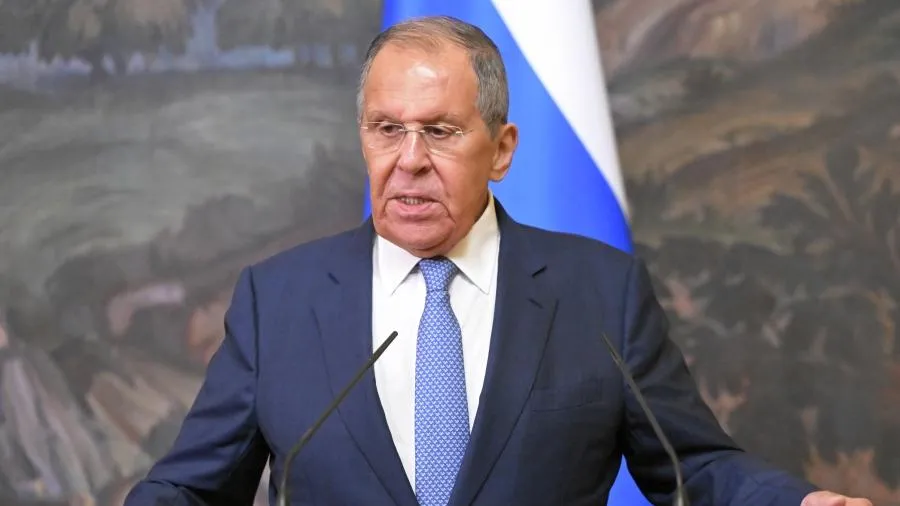 Лавров заявил, что СВО могла завершиться год назад, если бы не ЕС
