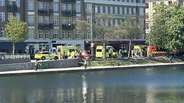 Автомобиль въехал в толпу в Копенгагене. Пять человек пострадали