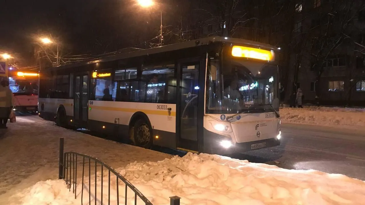Автобусы Мострансавто перевезут участников гонки «Лыжня России‑2024»