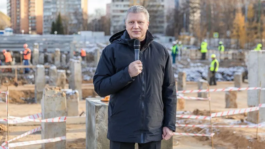 Глава Одинцово с жителями заложили капсулу времени в акватермальном комплексе