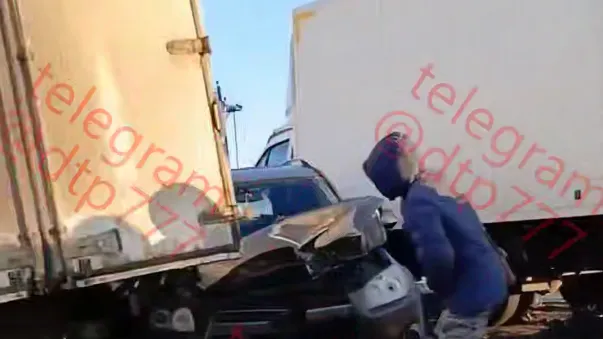 Опубликовано видео массового ДТП на Южном обходе Подольска