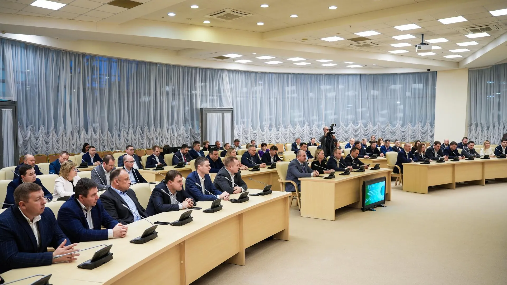 Муниципалитетам Подмосковья вручили паспорта готовности к осенне‑зимнему периоду