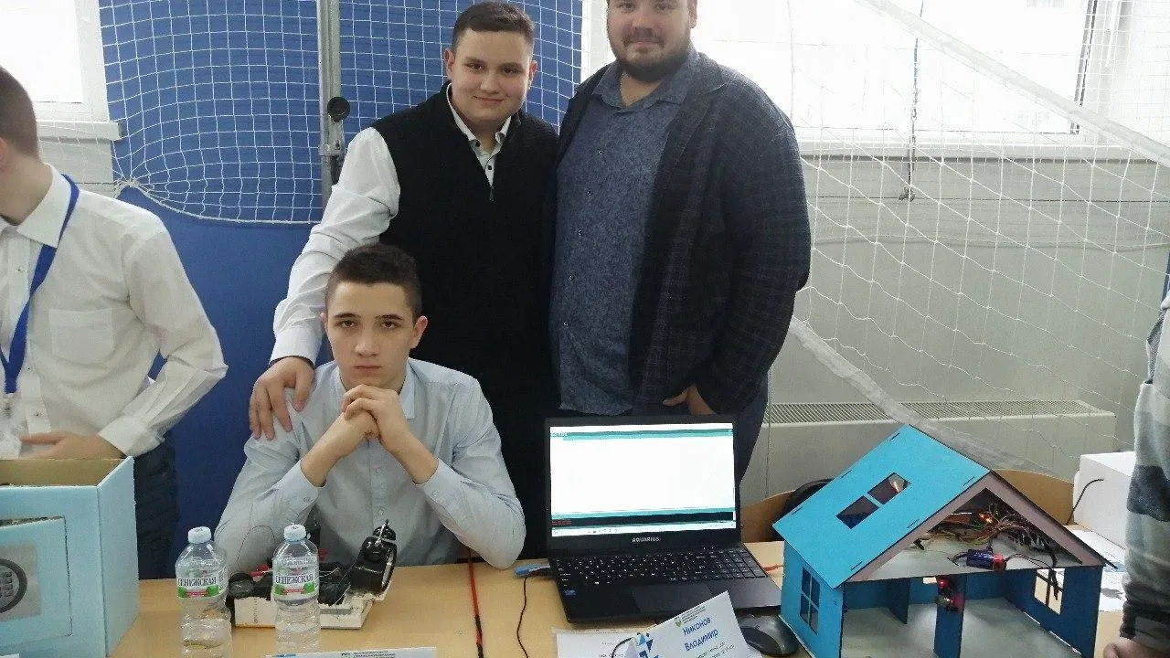 Юные робототехники Каширы стали призерами областного конкурса «Шаг в будущее»