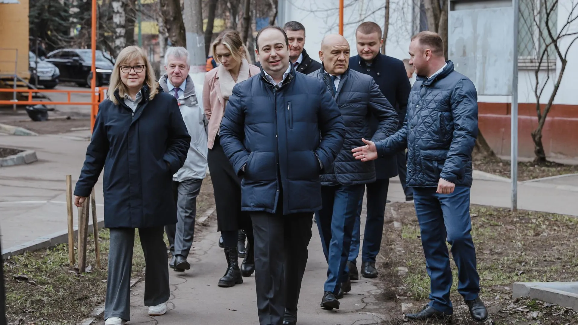 Глава Химок проверил качество уборки города после зимы