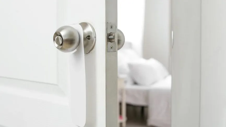 Российским отелям рекомендовали не размещать туристов из КНР на четвертых этажах