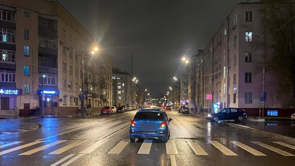 Двое несовершеннолетних пострадали при переходе дороги в Москве