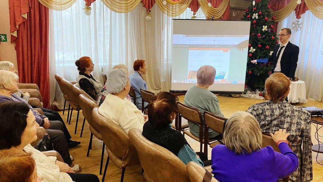 Уроки по цифровой грамотности проводятся для граждан пожилого возраста Балашихи