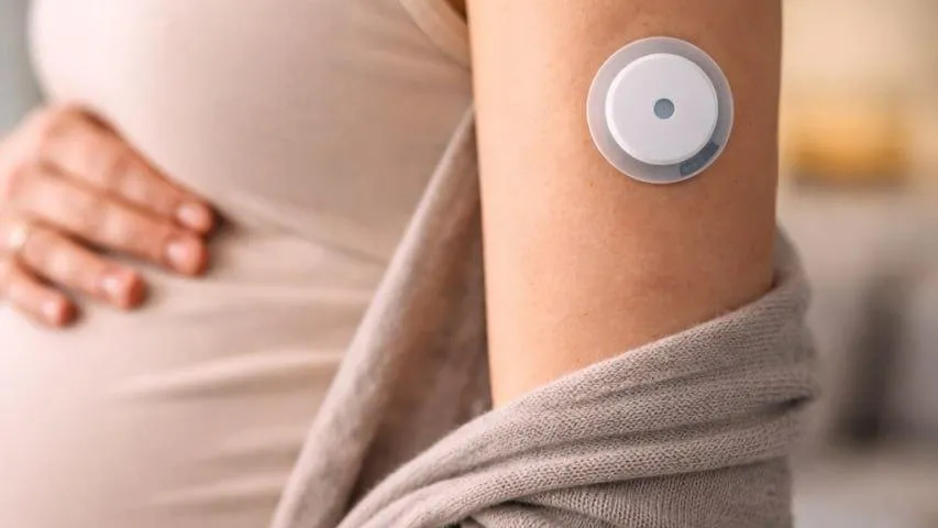 Почти 1,4 тыс беременных с диабетом получили системы мониторинга в Подмосковье