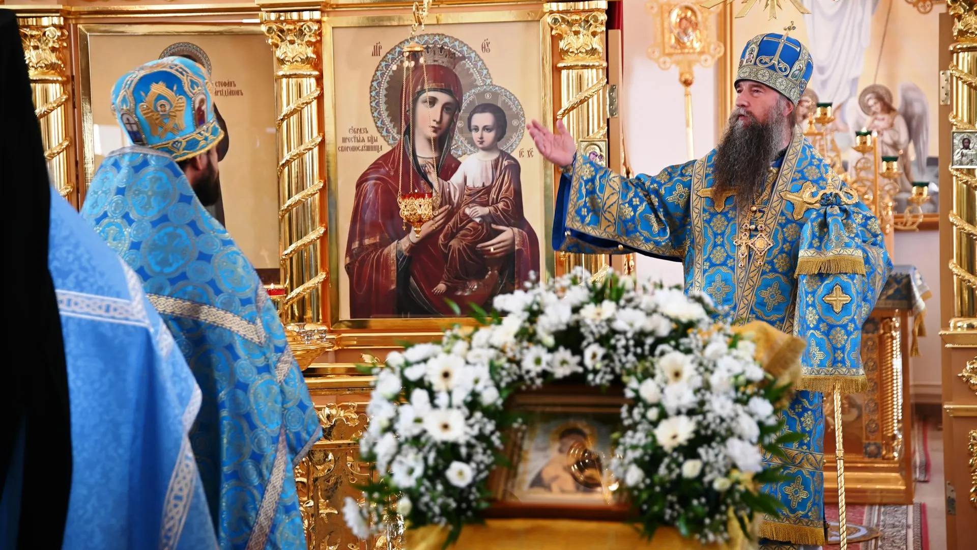 Епископ Сергиево-Посадский и Дмитровский провел богослужение в храме ИК № 1