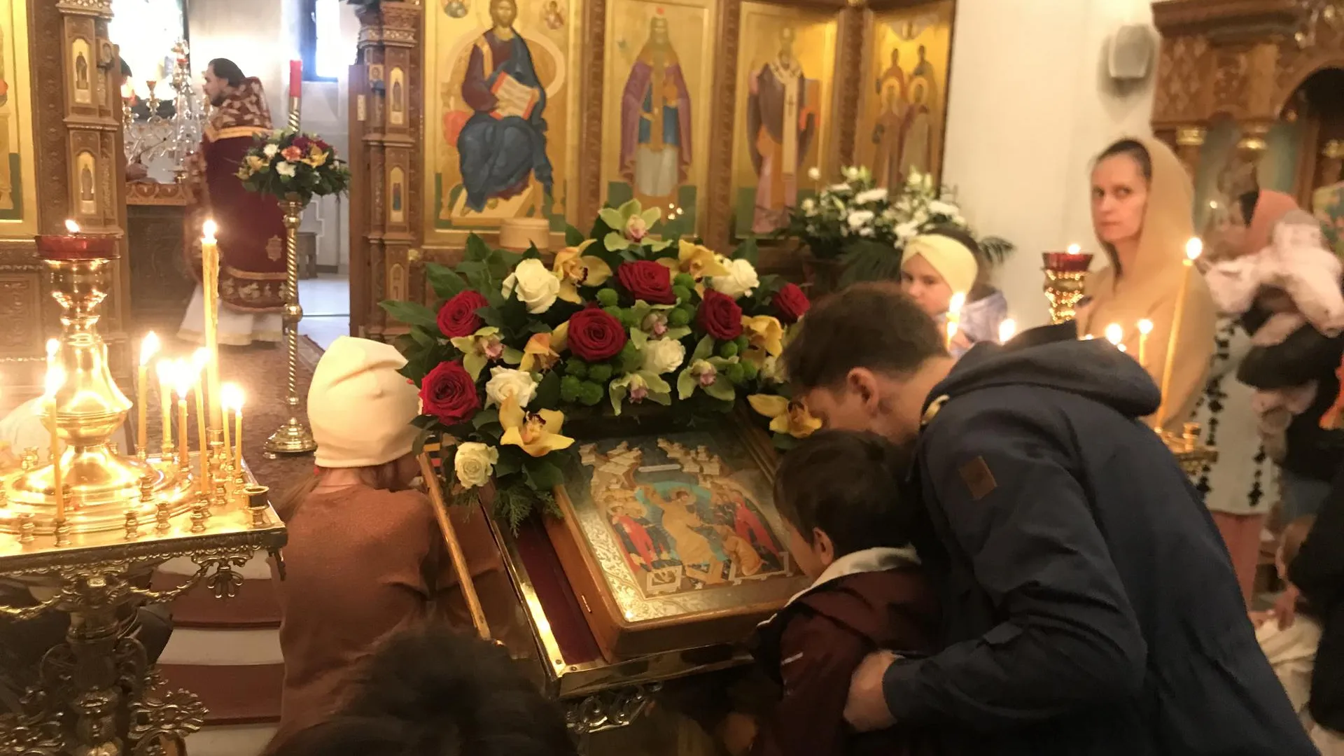 Жители Балашихи встретили Пасху во всех храмах округа