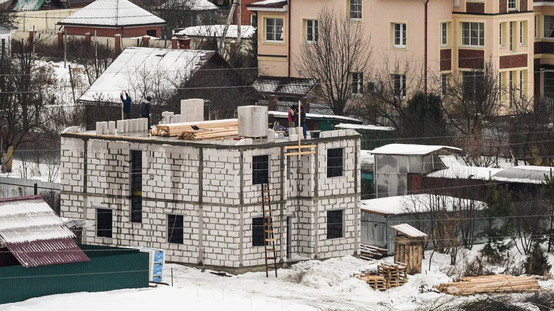580 участков под частные дома выставлены на торги в Подмосковье