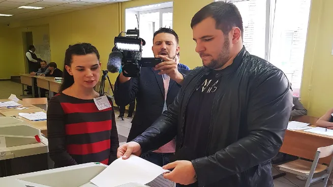 Олимпийцы Сергей Семенов и Виктор Куренцов проголосовали на выборах в Одинцовском округе